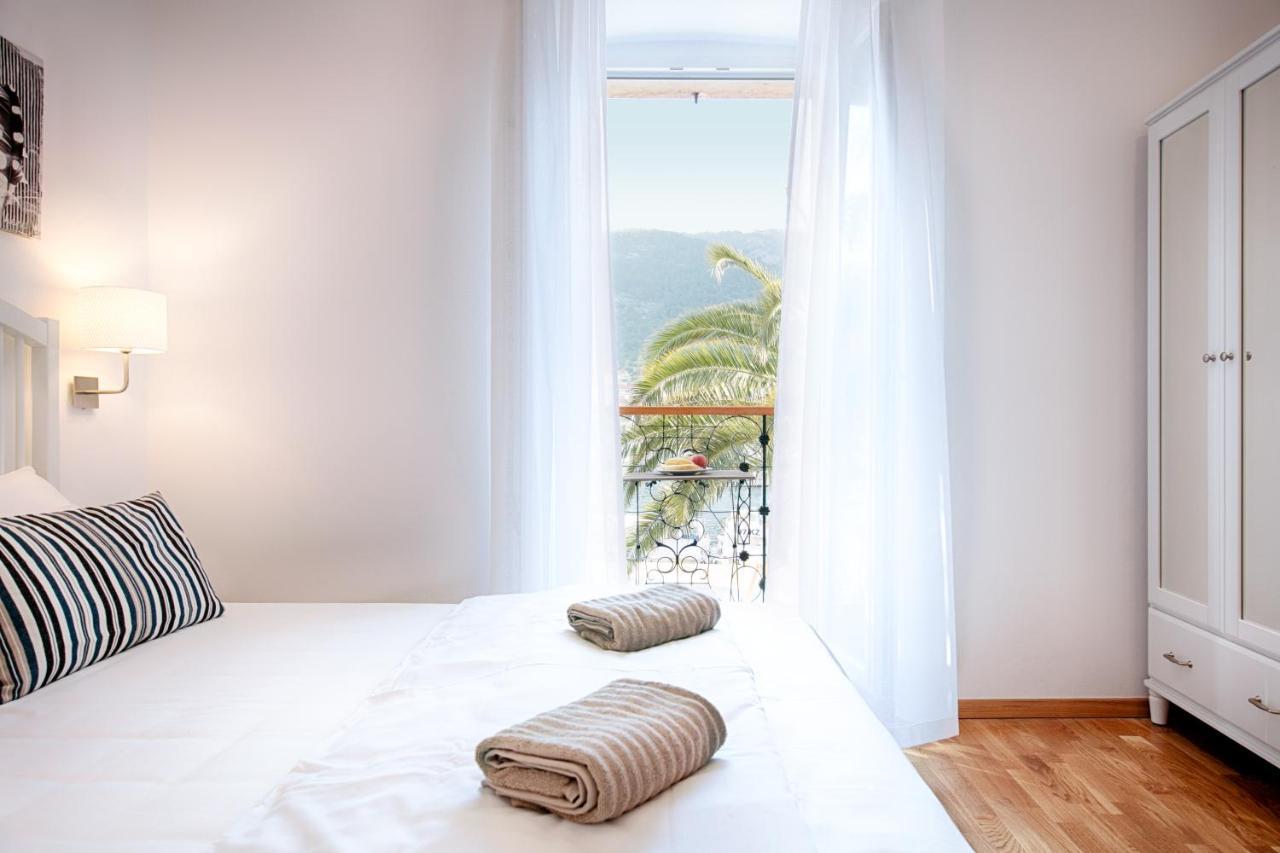 Seafront Rooms Koluna Komiža Exterior foto