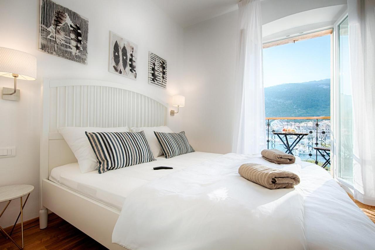 Seafront Rooms Koluna Komiža Exterior foto